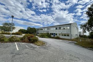 Main Photo Kirkhill Drive 13 08 26 JN